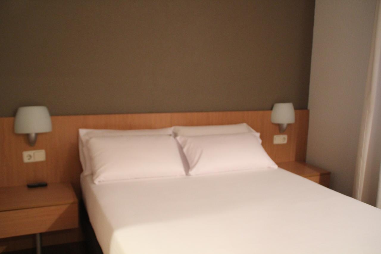 Hostal Abodi パンプローナ エクステリア 写真